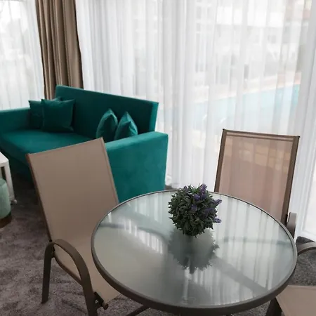 מלון דירות Avenue Palm - Amazing Sea View