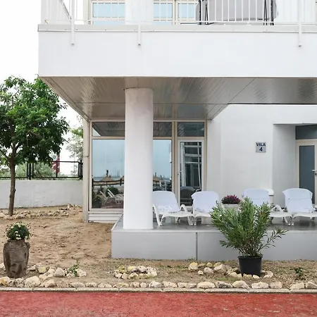 Avenue Palm - Amazing Sea View מלון דירות