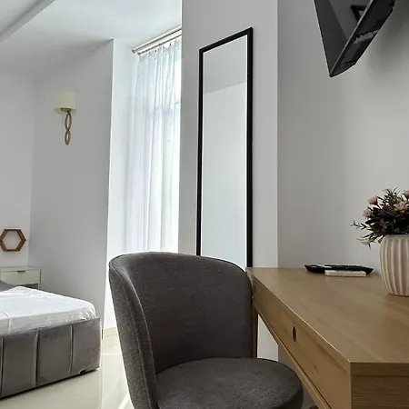 Avenue Palm - Amazing Sea View מלון דירות