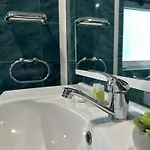 Avenue Palm Aparthotel