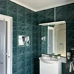 Avenue Palm Aparthotel 4*