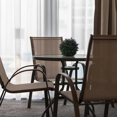 Avenue Palm 4*