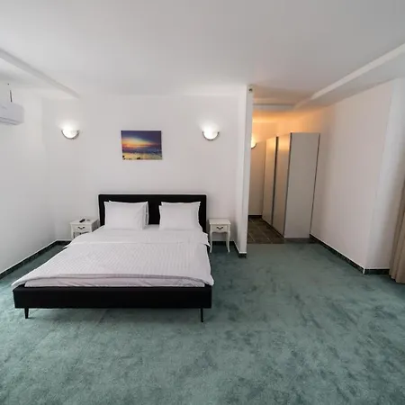Avenue Palm 公寓式酒店 4*