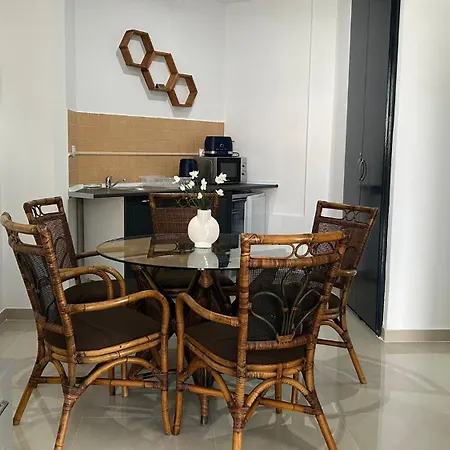 Апарт-отель Avenue Palm - Amazing Sea View 4*