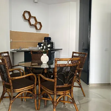 Avenue Palm - Amazing Sea View Lägenhetshotell