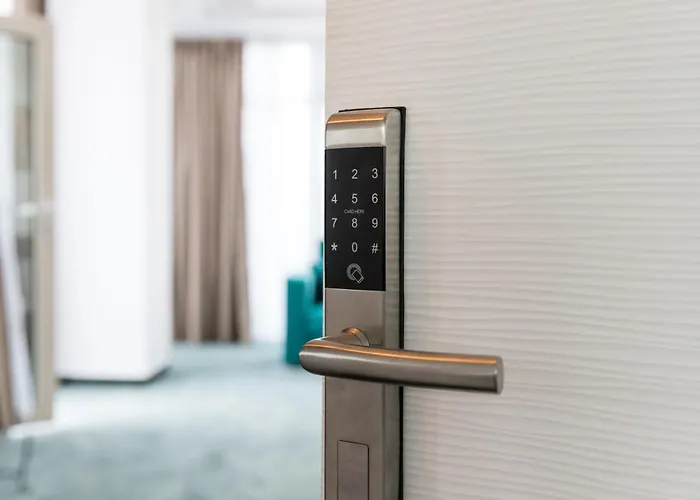 Avenue Palm - Avenue Hotel de apartamente Eforie Nord