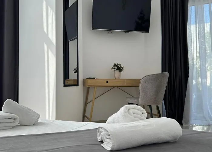 Avenue Palm - Avenue Eforie Nord